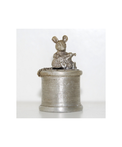 Mouse on a spool